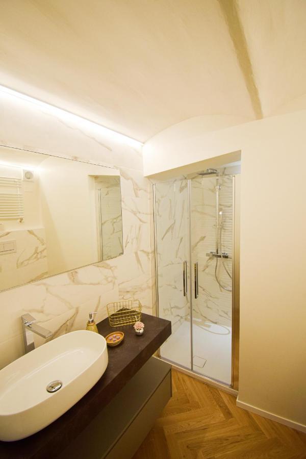 Sibilla Suite Apartment - Via Piella 14 Bologna Eksteriør billede
