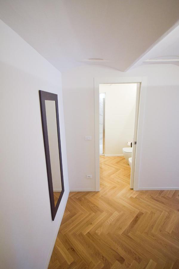 Sibilla Suite Apartment - Via Piella 14 Bologna Eksteriør billede